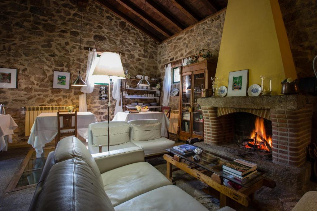 Rusticae Molino De Los Gamusinos Guest House Tolbaños Exterior foto